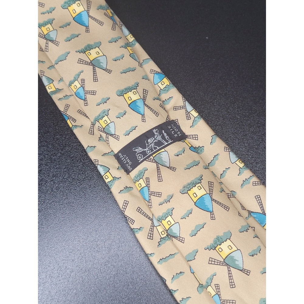 Hermès Men's Necktie Tan Windmill Silk 3.5" x 58" Excellent
